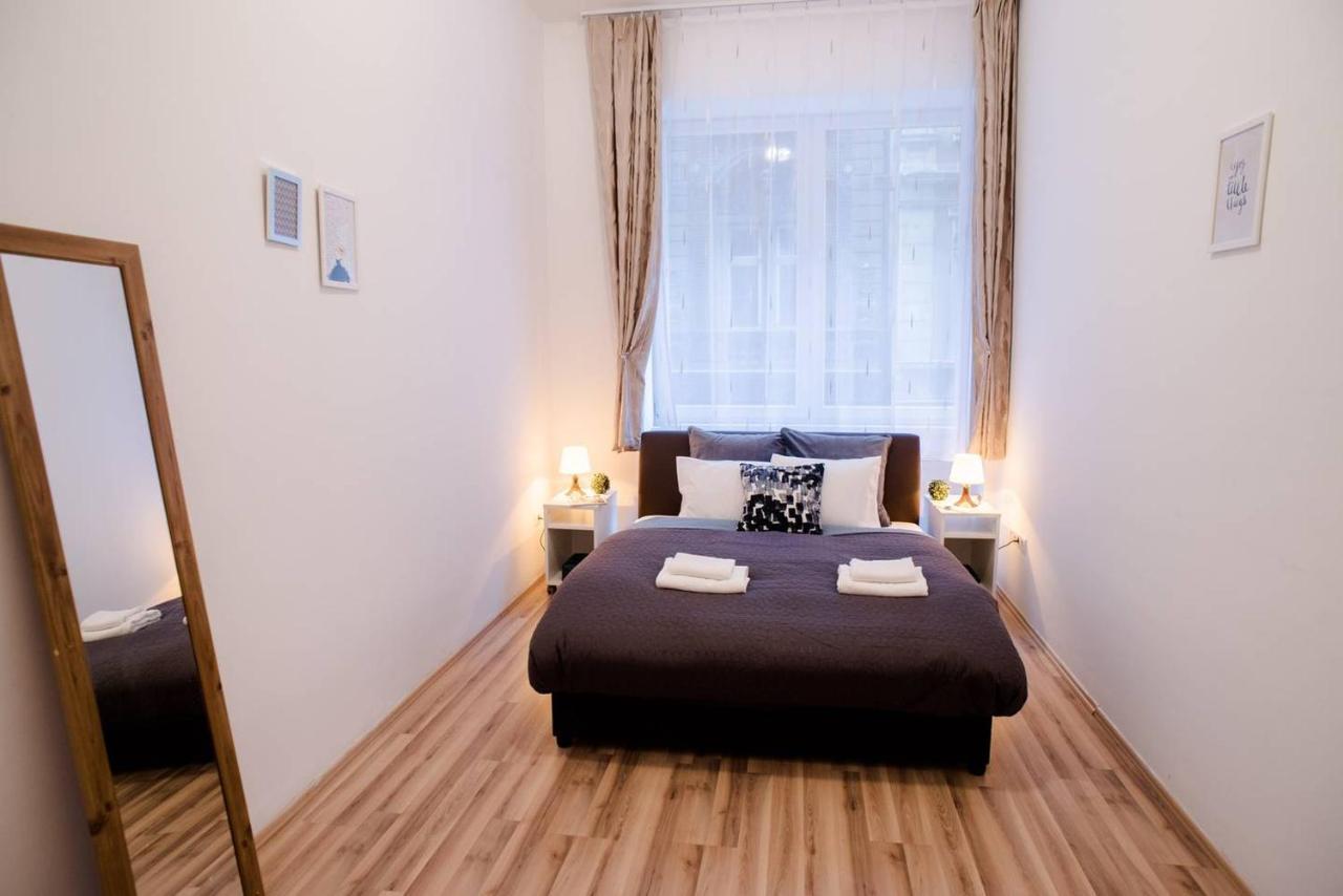 Cosy & Central A/C Apartment Budapest Ngoại thất bức ảnh